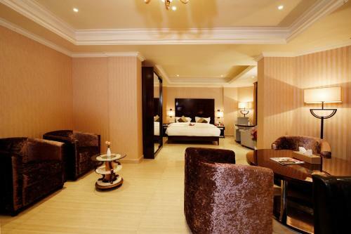 Hotel Park Residency