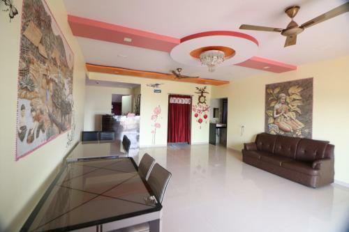 Hotel Saimauli Residency
