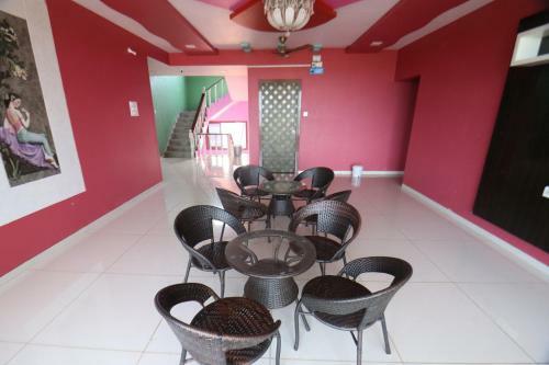 Hotel 8 Bhk Saimauli Bunglow