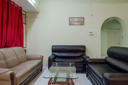Hotel Oyo 23043 Grand Ar Residency