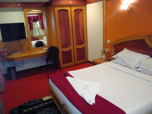 Apartamento Sathyam Grand