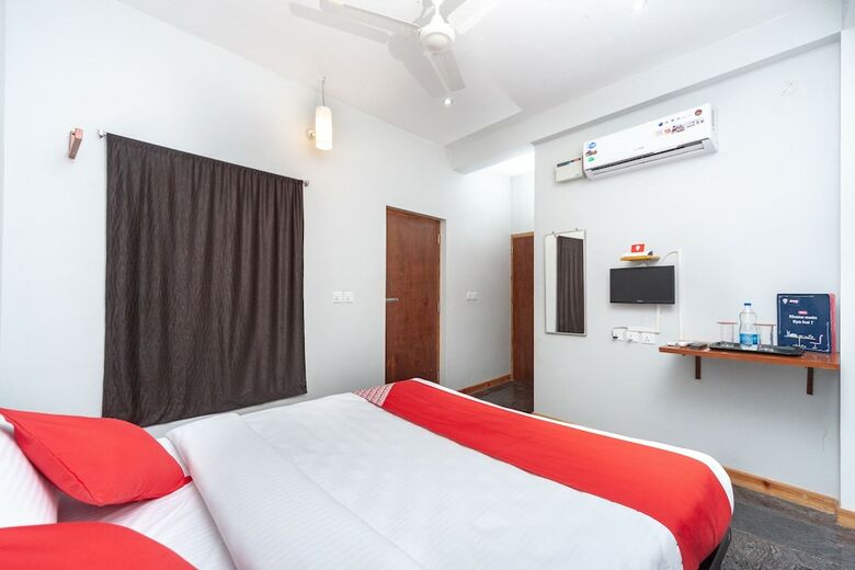 Hotel Oyo 19520 Le Royal Muraa