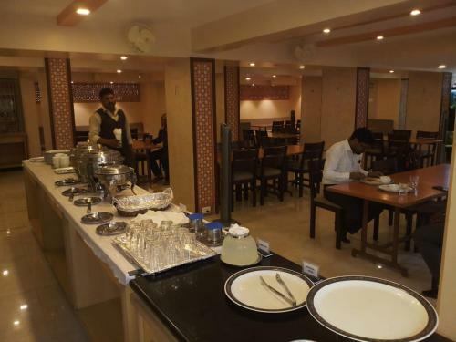 Swaroop Hotel