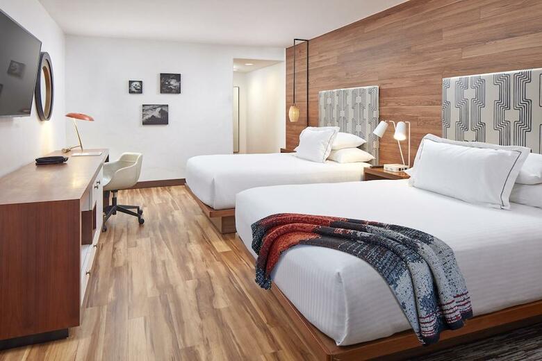 Hotel Carmel Mission Inn