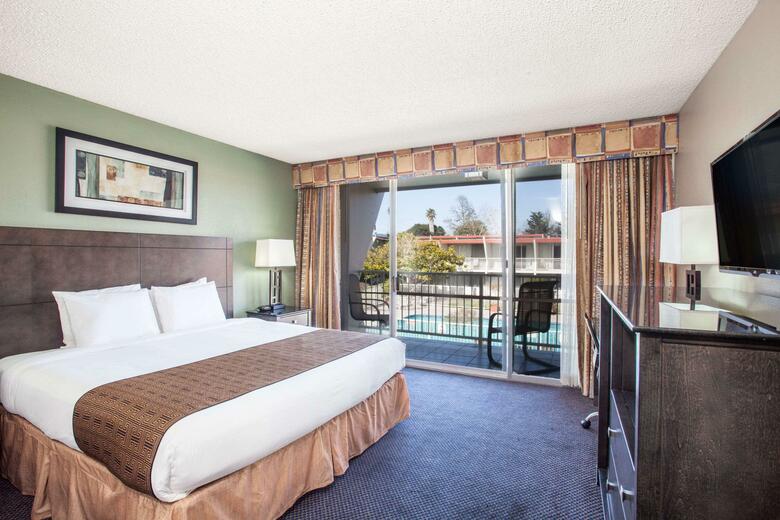Hotel Monterey Bay Travelodge