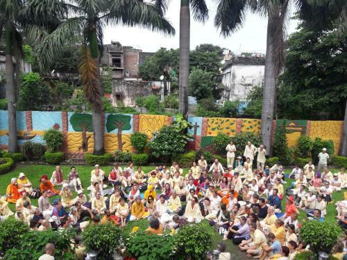 Hotel Neeraj Bhavan Triveni Ganga Ghat