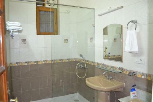 Bed & Breakfast Raj Cottage Ganga Vatika