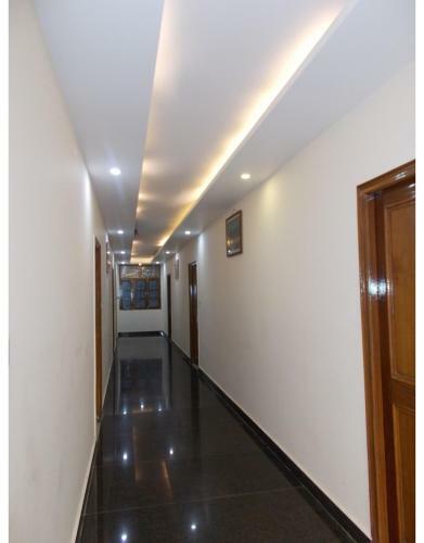 Hotel Traditional Stay At Laxman Jhula