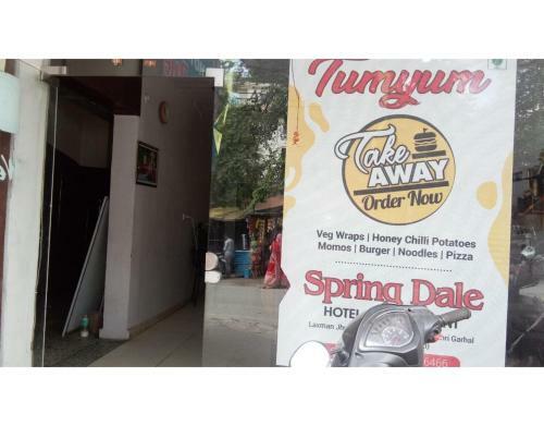 Hotel Premium Rooms Near Laxman Jhula