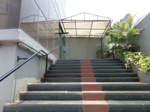 Oyo 37830 Hotel Aakar International