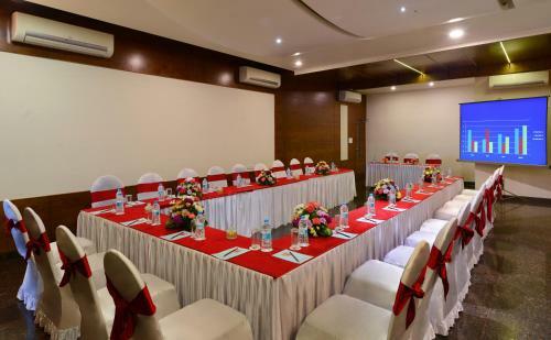 Hotel Green View Clarks Inn, Shimoga