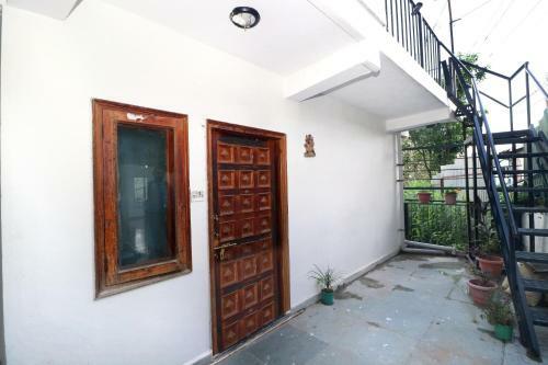 Apartamentos Valley View 2bhk Abode Near Isbt, Tutikandi