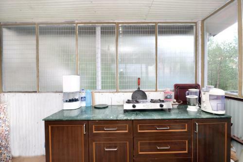 Apartamentos Valley View 2bhk Abode Near Isbt, Tutikandi