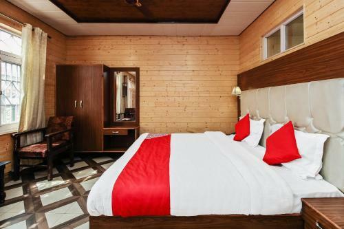Hotel Oyo 16066 Chinar Comforts
