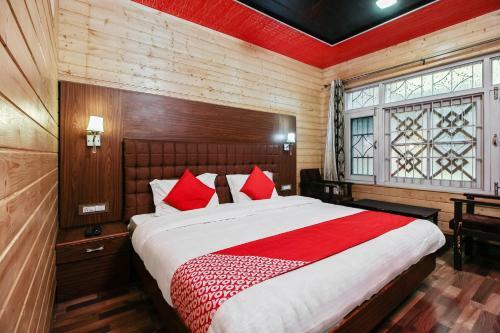 Hotel Oyo 16066 Chinar Comforts