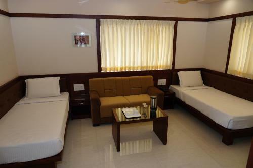 Hotel Adithya Nest