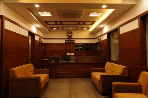 Hotel Adithya Nest