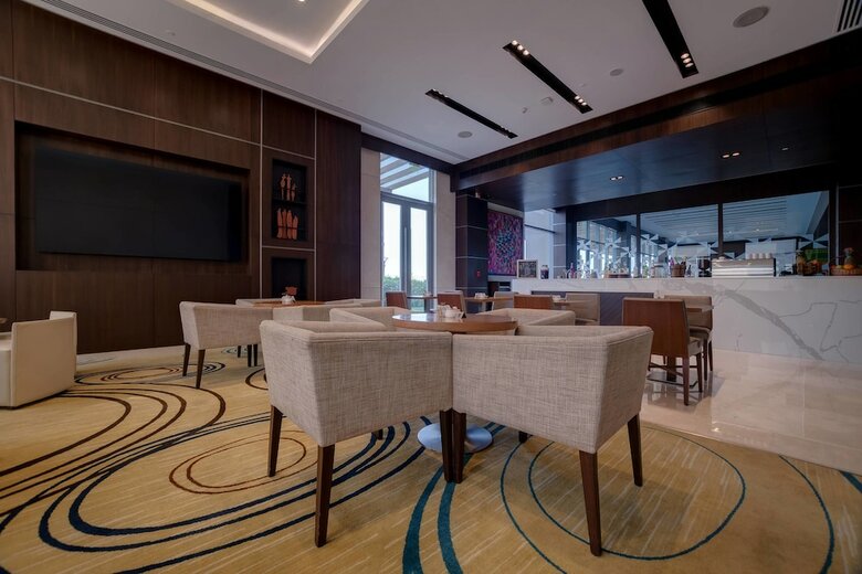 Hotel Courtyard By Marriott Surat
