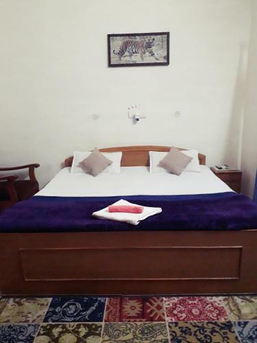 Hotel Narmada Palace