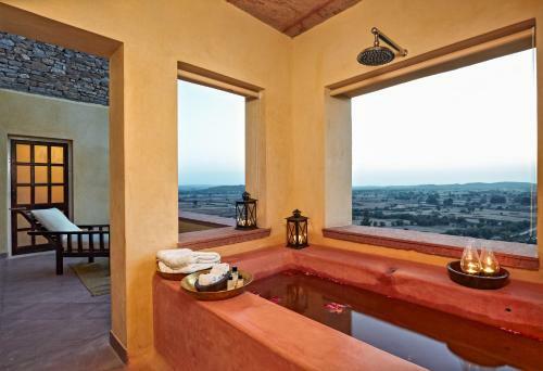 Hotel Ramathra Fort