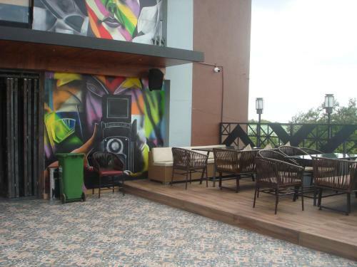 Sky Lodge