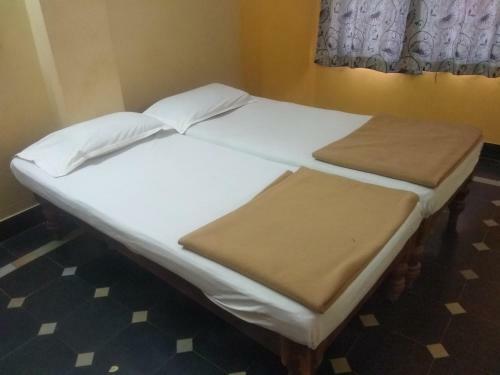 Hotel Svs Lodge