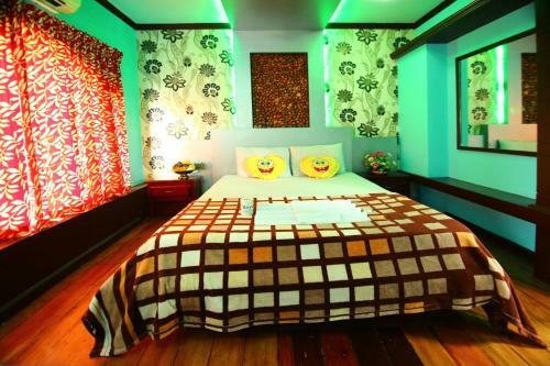 Kuttanaad Houseboats