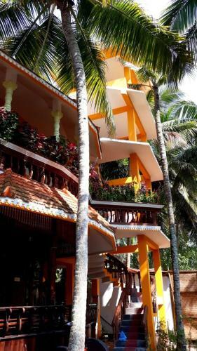 Thriphala Ayurveda Yoga Ashram