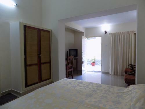 Hotel Safire Residency