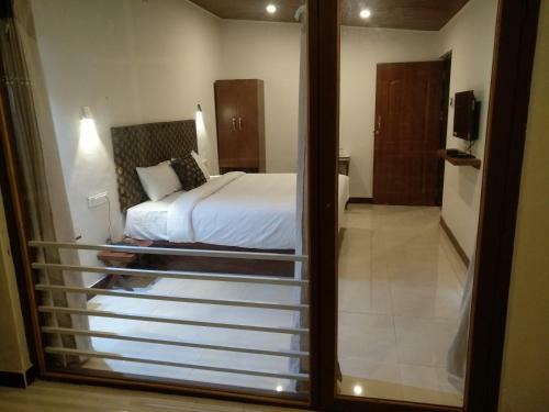 Hotel Olives Pleasant Stays