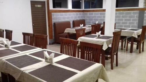 Hotel Olives Pleasant Stays