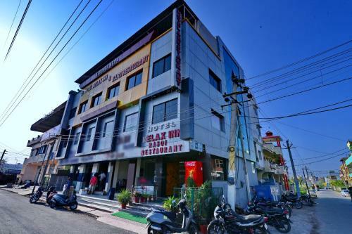 Oyo 6541 Hotel Relax Inn