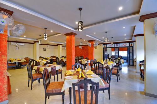 Oyo 6541 Hotel Relax Inn