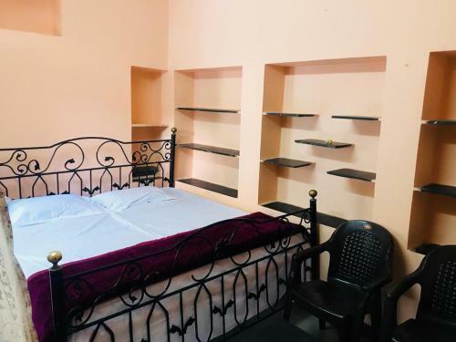 Parmanand Home Stay