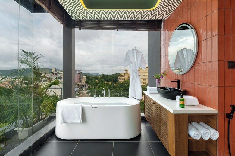 Hotel Viaan