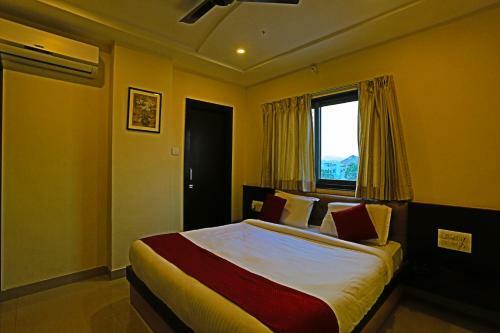 Hotel Suraj Palace