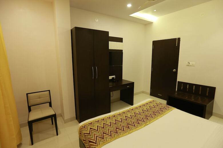 Hotel Anchal Villa