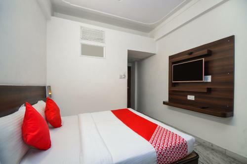 Oyo 23086 Hotel Mayur