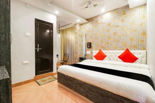 Hostal Oyo 1789 Hotel La Fontana