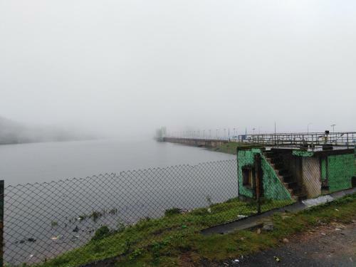 Hotel Malakkappara Dam Resort