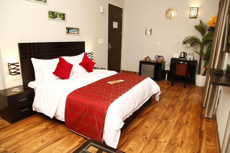 Hotel Anandam Clarks Inn Suites Vrindavan