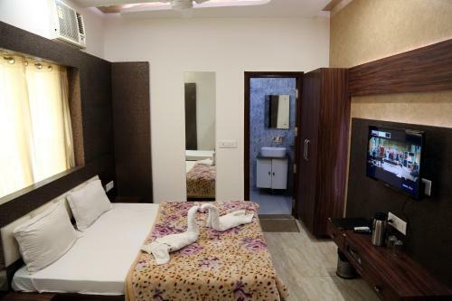 Hotel Shree Ananad Dham