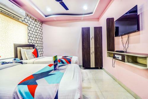 Hotel Fabexpress B Square
