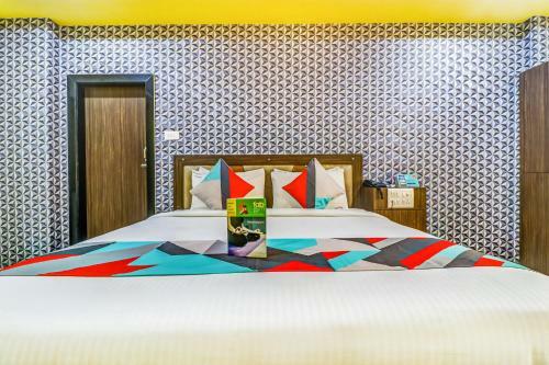 Hotel Fabexpress B Square