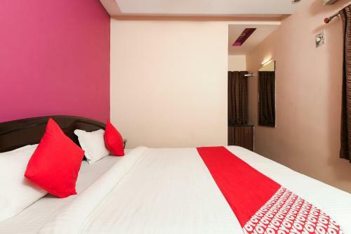 Hotel Oyo 22116 Savera Inn Lodge