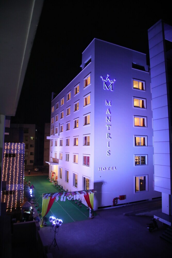 Mantris Hotel