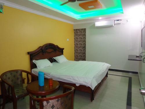 Lodge Krish Residency