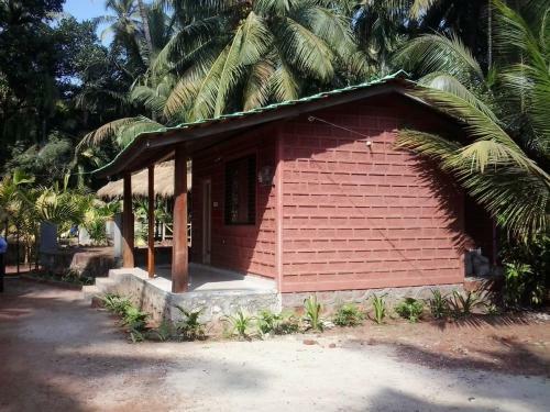 Hotel Tendulkar Beach Resort