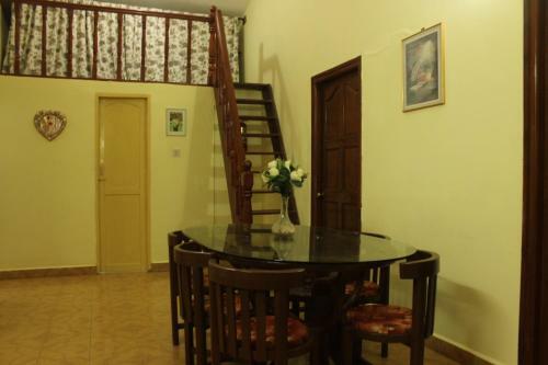 Villa Portuguese 3bhk Home In Vagator, Goa