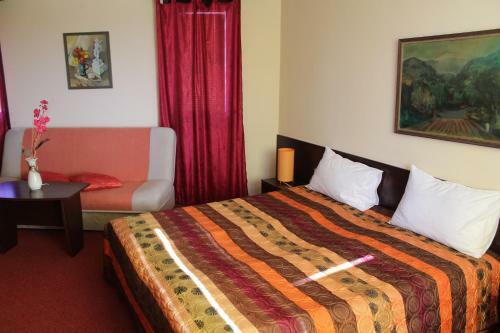 Hotel Elena